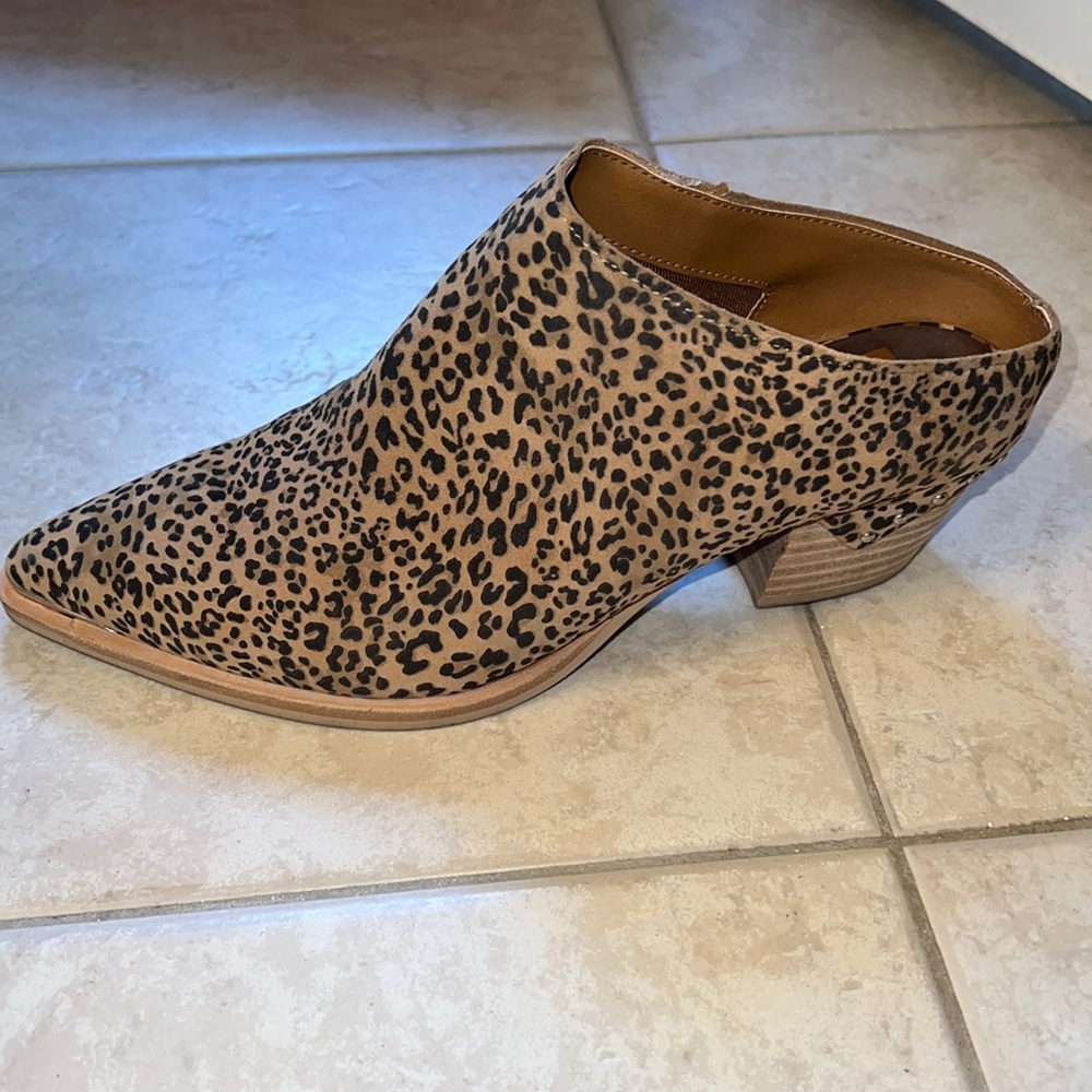 Dolce vita cowgirl slip on